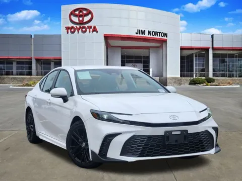 White 2025 Toyota Camry SE for sale in Tulsa, OK