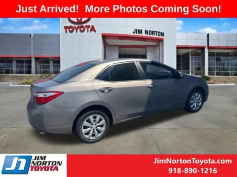 More photos of 2016 Toyota Corolla LE at Jim Norton Toyota, OK