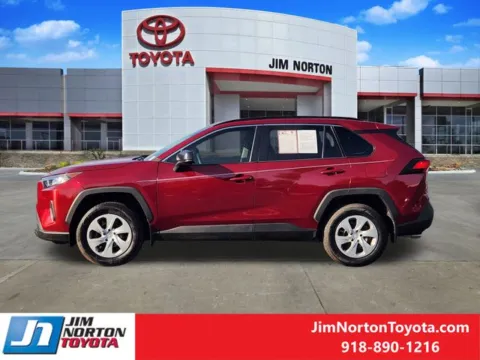 More photos of 2020 Toyota RAV4 LE at Jim Norton Toyota, OK