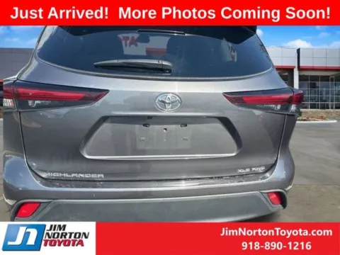 More photos of 2024 Toyota Highlander XLE at Jim Norton Toyota, OK