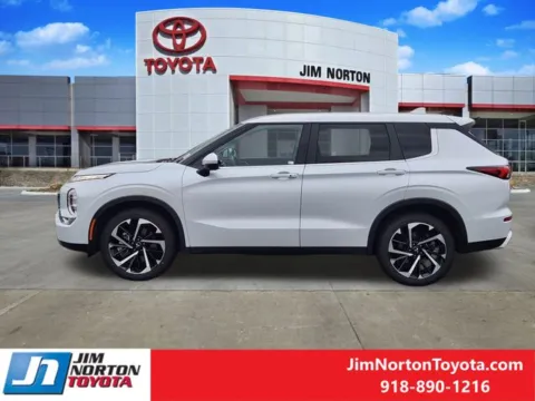 More photos of 2024 Mitsubishi Outlander SE at Jim Norton Toyota, OK