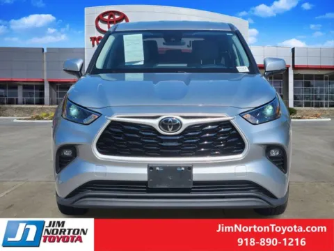 Photos of 2023 Toyota Highlander LE for sale in Tulsa, OK at Jim Norton Toyota