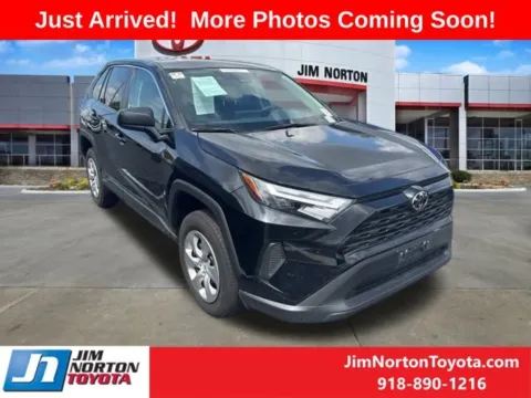 Black 2024 Toyota RAV4 LE for sale in Tulsa, OK