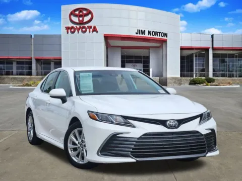 White 2023 Toyota Camry LE for sale in Tulsa, OK