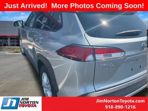 More photos of 2024 Toyota Corolla Cross LE at Jim Norton Toyota, OK