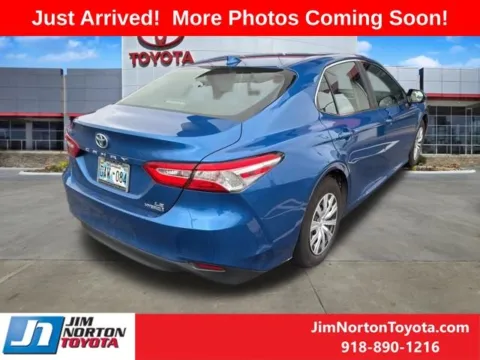 Another view of 2020 Toyota Camry Hybrid LE for sale in Tulsa, OK at Jim Norton Toyota