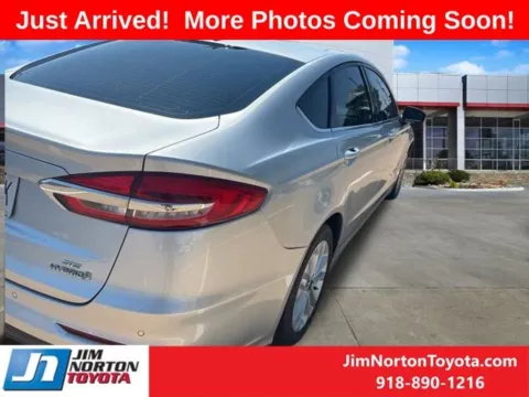More photos of 2019 Ford Fusion Hybrid SE at Jim Norton Toyota, OK
