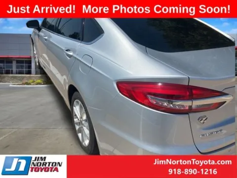 More photos of 2019 Ford Fusion Hybrid SE at Jim Norton Toyota, OK