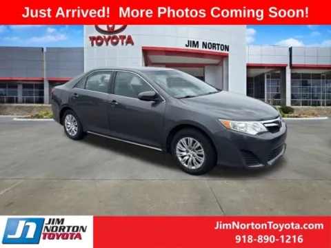Gray 2013 Toyota Camry LE for sale in Tulsa, OK