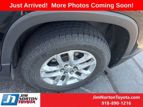 Photos of 2019 Chevrolet Traverse LT for sale in Tulsa, OK at Jim Norton Toyota