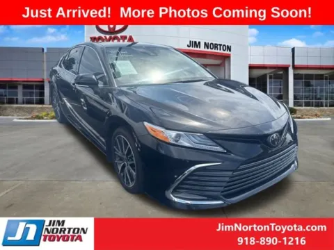 Black 2023 Toyota Camry XLE for sale in Tulsa, OK