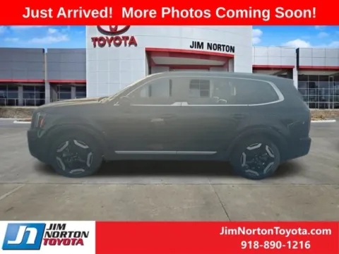 More photos of 2023 Kia Telluride EX at Jim Norton Toyota, OK