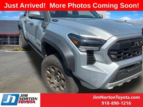 More photos of 2024 Toyota Tacoma Hybrid Trailhunter at Jim Norton Toyota, OK