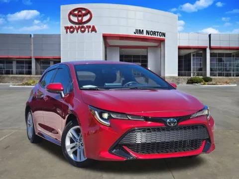 Red 2022 Toyota Corolla Hatchback SE for sale in Tulsa, OK