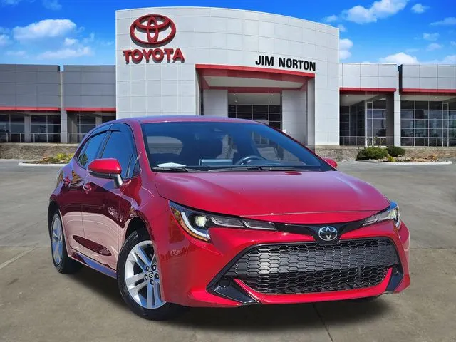 Red 2022 Toyota Corolla Hatchback SE for sale in Tulsa, OK