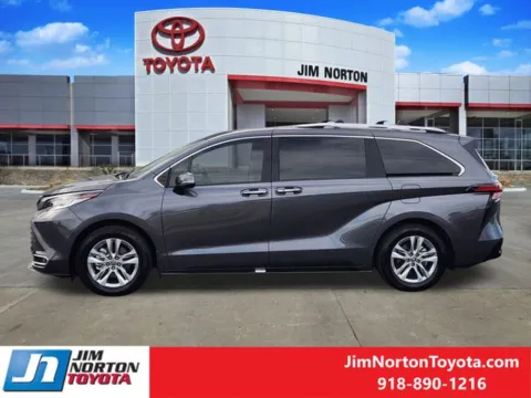 More photos of 2025 Toyota Sienna Limited at Jim Norton Toyota, OK