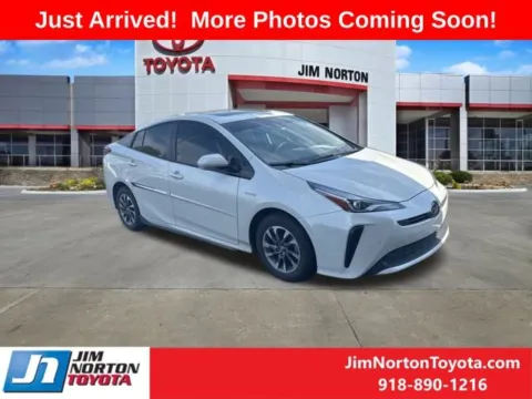 White 2020 Toyota Prius Limited for sale in Tulsa, OK