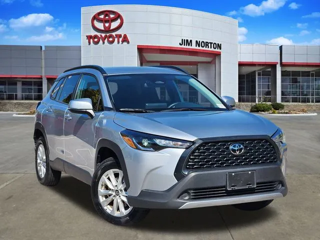 Silver 2024 Toyota Corolla Cross LE for sale in Tulsa, OK