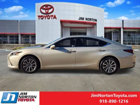 More photos of 2022 Lexus ES 350 at Jim Norton Toyota, OK
