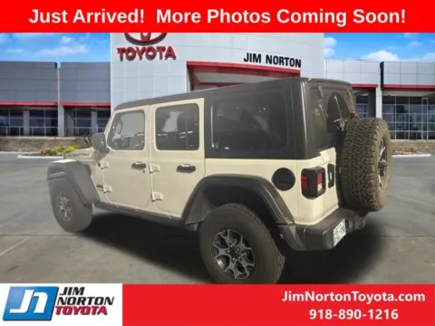 More photos of 2022 Jeep Wrangler Unlimited Rubicon at Jim Norton Toyota, OK