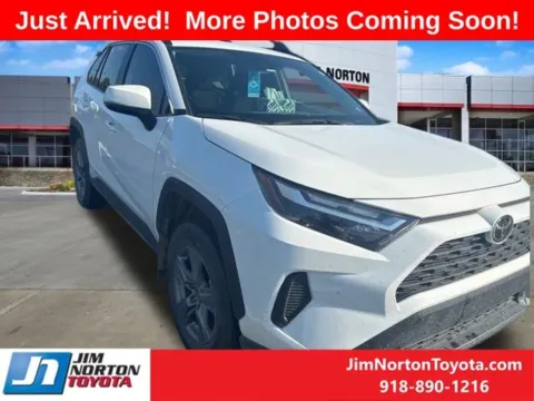 White 2024 Toyota RAV4 XLE for sale in Tulsa, OK