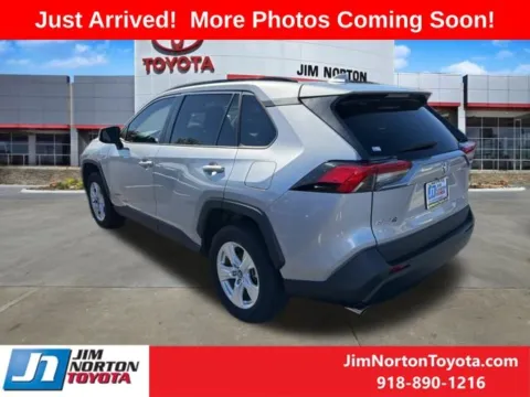 More photos of 2021 Toyota RAV4 XLE at Jim Norton Toyota, OK