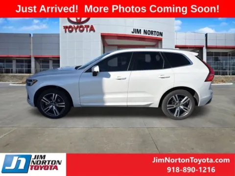 More photos of 2021 Volvo XC60 T5 Momentum at Jim Norton Toyota, OK