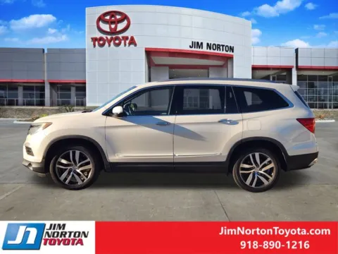 More photos of 2017 Honda Pilot Touring at Jim Norton Toyota, OK