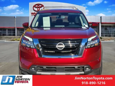 Photos of 2023 Nissan Pathfinder SL for sale in Tulsa, OK at Jim Norton Toyota