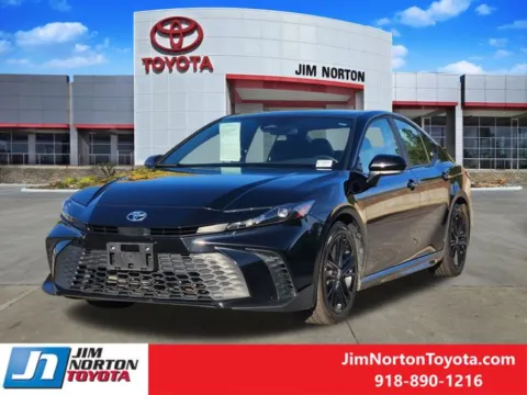 Another view of 2025 Toyota Camry SE for sale in Tulsa, OK at Jim Norton Toyota