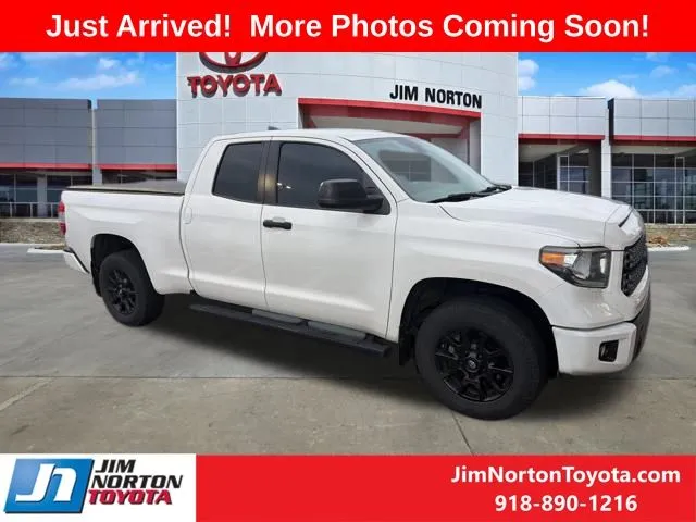 White 2020 Toyota Tundra SR5 for sale in Tulsa, OK