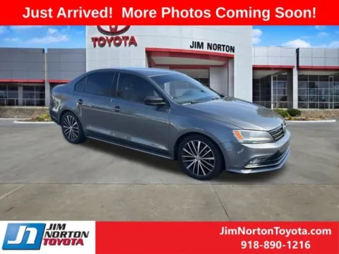 Gray 2016 Volkswagen Jetta 1.8T Sport for sale in Tulsa, OK