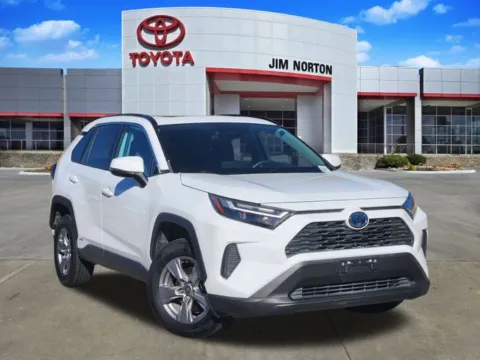 White 2022 Toyota RAV4 Hybrid XLE for sale in Tulsa, OK