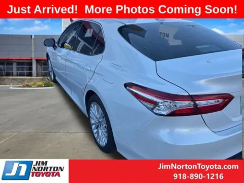 Another view of 2020 Toyota Camry Hybrid XLE for sale in Tulsa, OK at Jim Norton Toyota