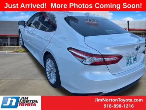 Photos of 2020 Toyota Camry Hybrid XLE for sale in Tulsa, OK at Jim Norton Toyota