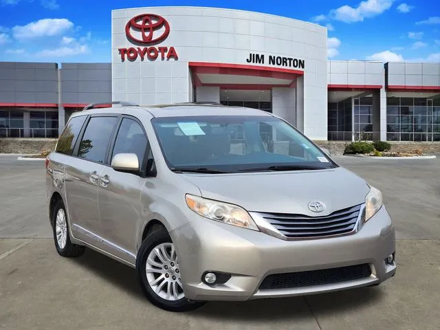 Beige 2015 Toyota Sienna XLE for sale in Tulsa, OK