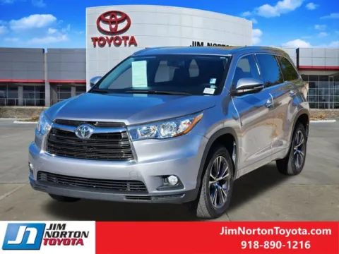 Another view of 2016 Toyota Highlander XLE V6 for sale in Tulsa, OK at Jim Norton Toyota