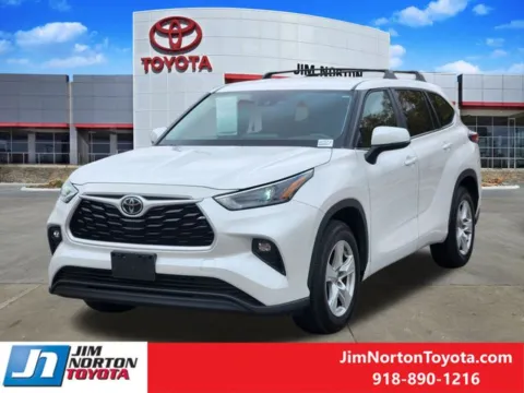 Another view of 2023 Toyota Highlander LE for sale in Tulsa, OK at Jim Norton Toyota