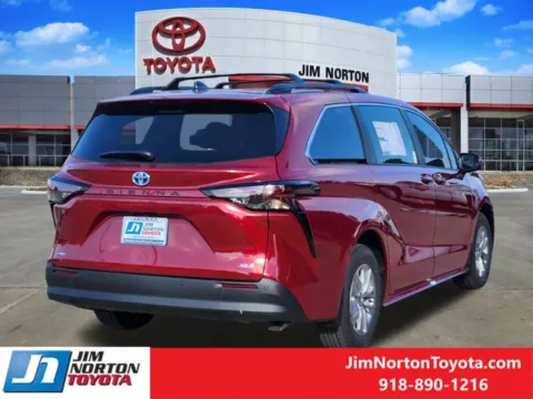 Another view of 2025 Toyota Sienna XLE for sale in Tulsa, OK at Jim Norton Toyota