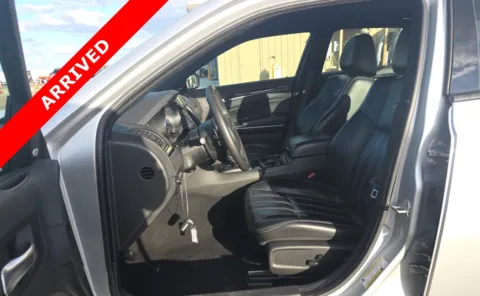 More photos of 2023 Chrysler 300 S at Auto Boutique Florida, FL