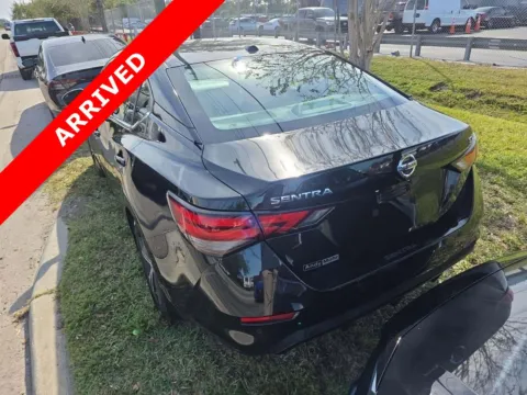 More photos of 2021 Nissan Sentra SV at Auto Boutique Florida, FL