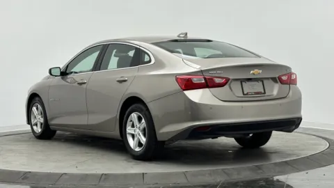 More photos of 2023 Chevrolet Malibu LT at Auto Boutique Florida, FL