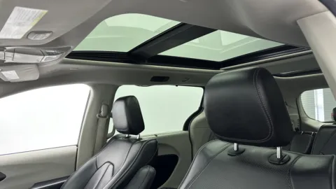 More photos of 2020 Chrysler Pacifica Limited at Auto Boutique Florida, FL