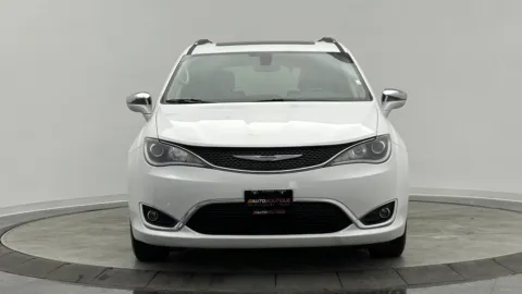 Photos of 2020 Chrysler Pacifica Limited for sale in Jacksonville, FL at Auto Boutique Florida