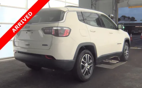 More photos of 2019 Jeep Compass Latitude w/Sun/Wheel Pkg at Auto Boutique Florida, FL
