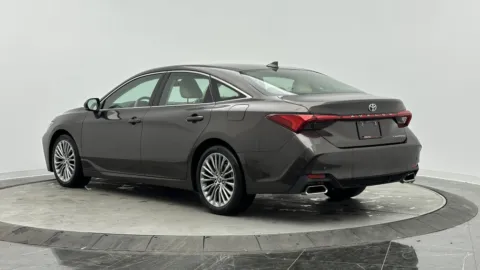 Another view of 2019 Toyota Avalon XLE for sale in Jacksonville, FL at Auto Boutique Florida