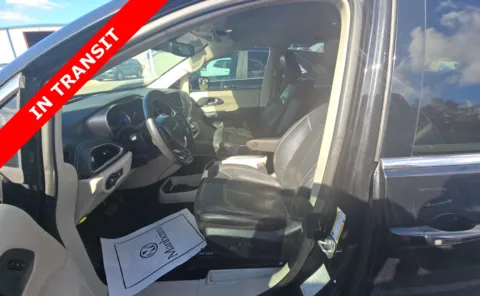 More photos of 2022 Chrysler Pacifica Hybrid Touring L at Auto Boutique Florida, FL