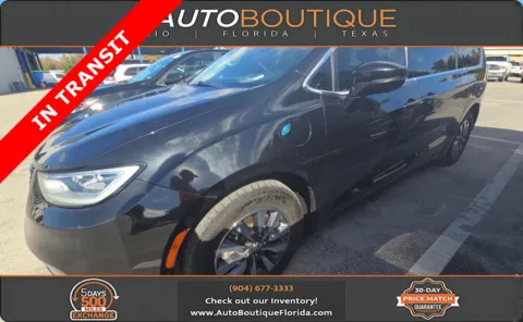 Black 2022 Chrysler Pacifica Hybrid Touring L for sale in Jacksonville, FL
