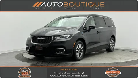 Black 2022 Chrysler Pacifica Hybrid Touring L for sale in Jacksonville, FL