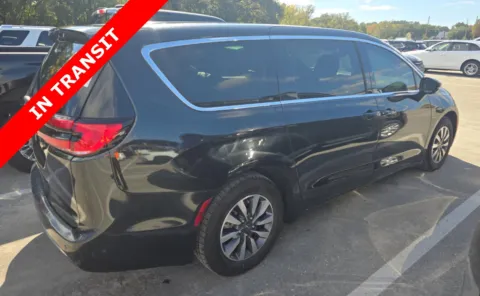 Another view of 2022 Chrysler Pacifica Hybrid Touring L for sale in Jacksonville, FL at Auto Boutique Florida